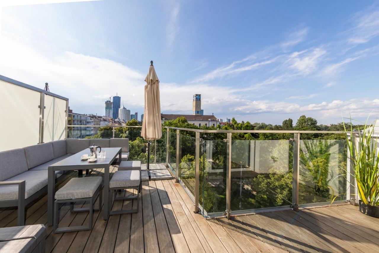 Apartment Skyline Mit Terrasse Close To Lakes Wien